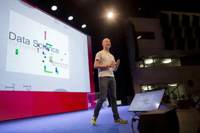 Lukas speaking in front of a crowd of thousands of people at Marketing Festival in Ostrava, 2016.